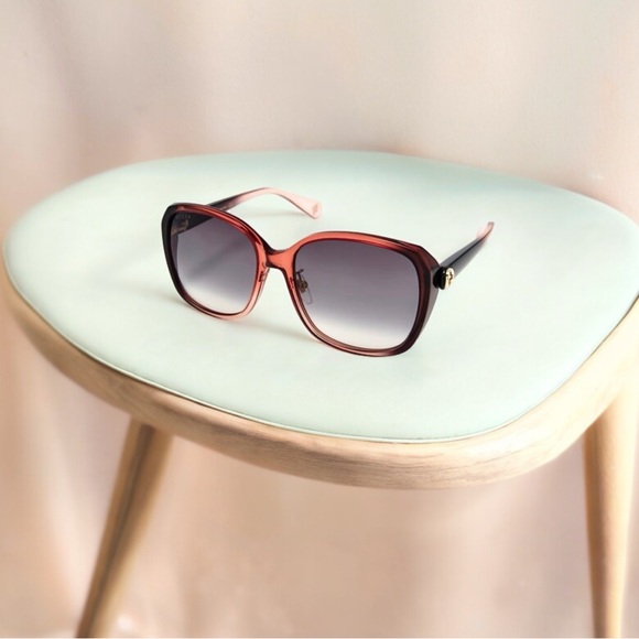 Gucci Sunglasses - Picture 3 of 7